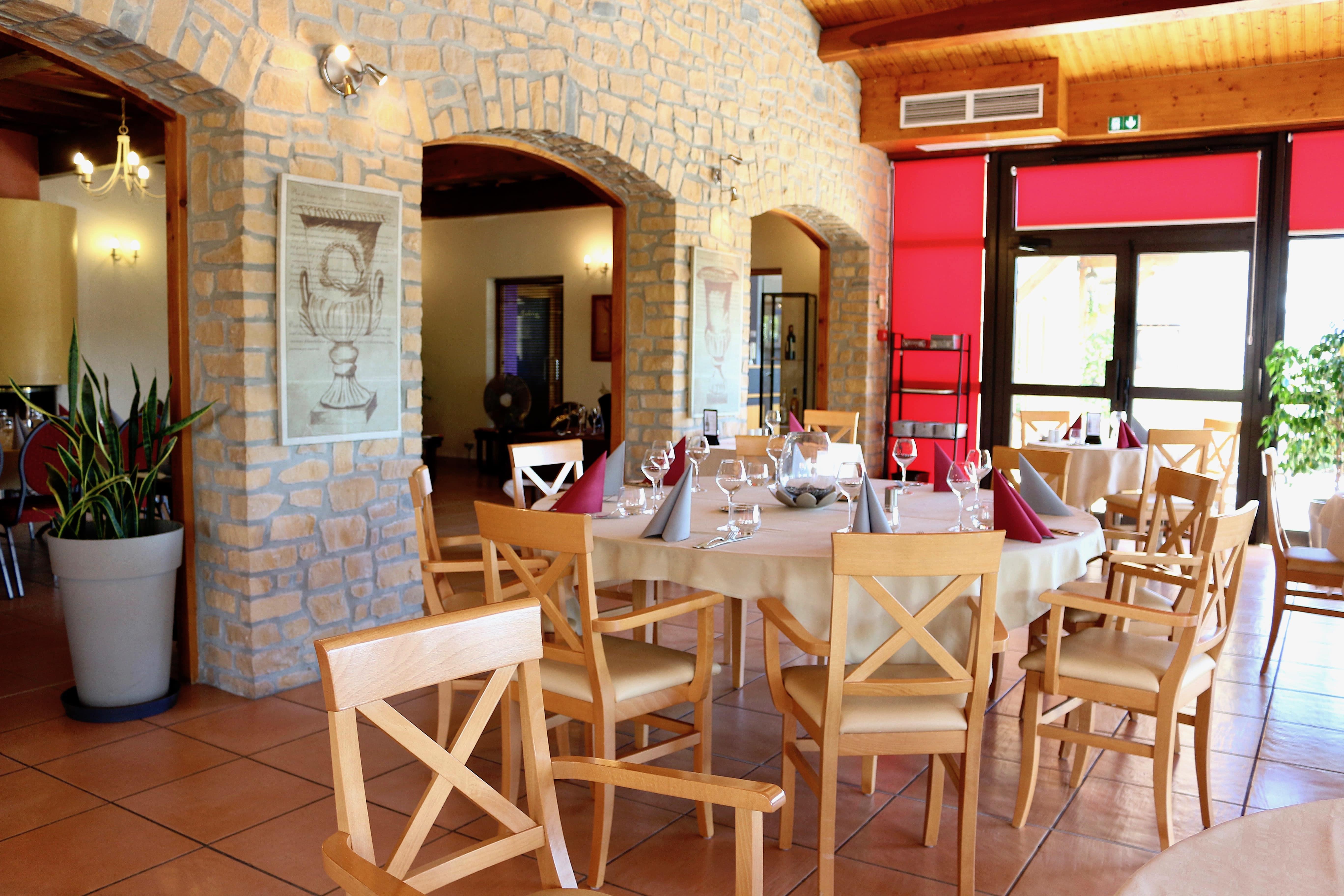 Logis Hotel Restaurant Le Mas De Mon Pere Saint-Jean-le-Centenier Exterior photo
