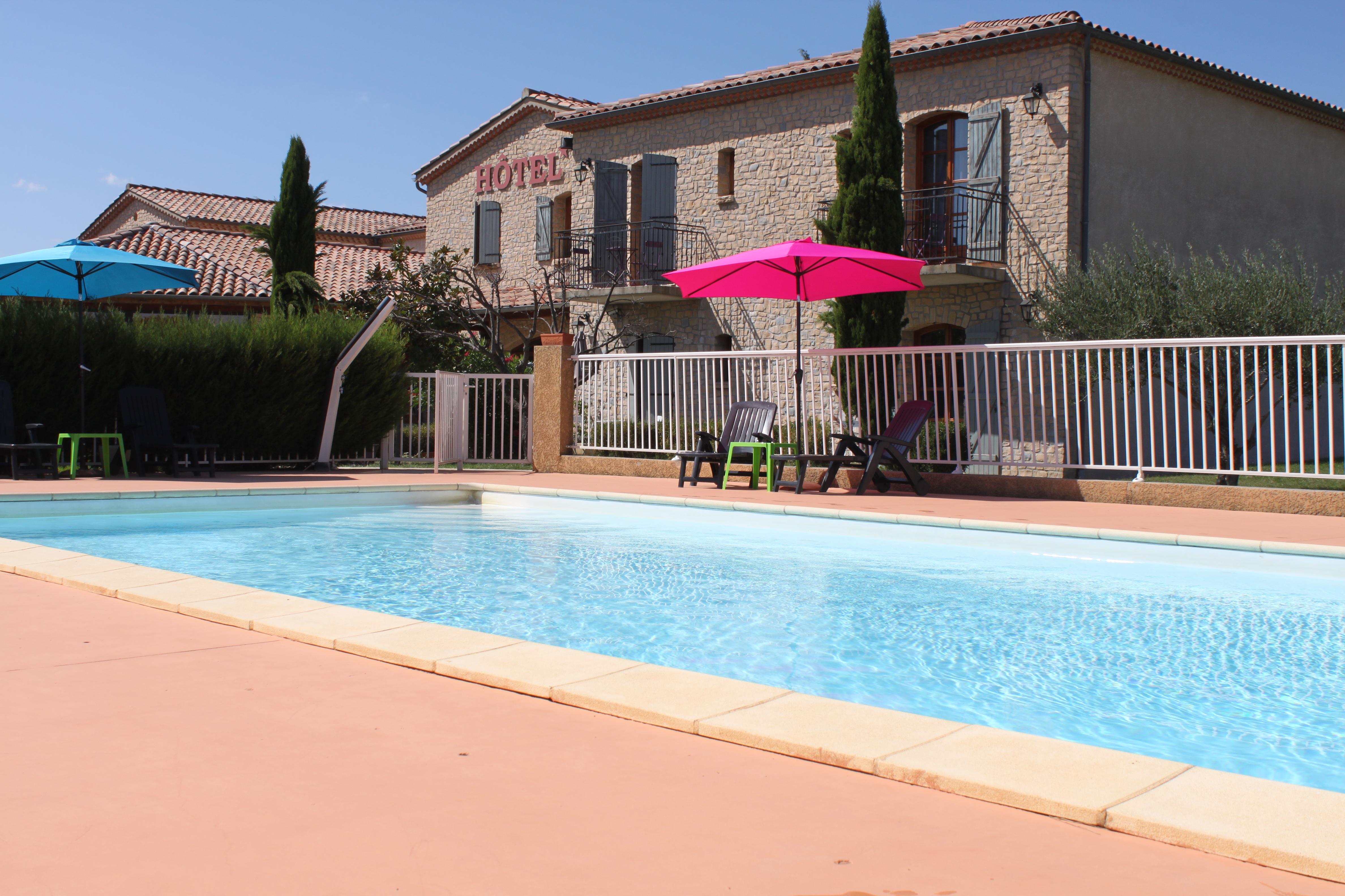 Logis Hotel Restaurant Le Mas De Mon Pere Saint-Jean-le-Centenier Exterior photo